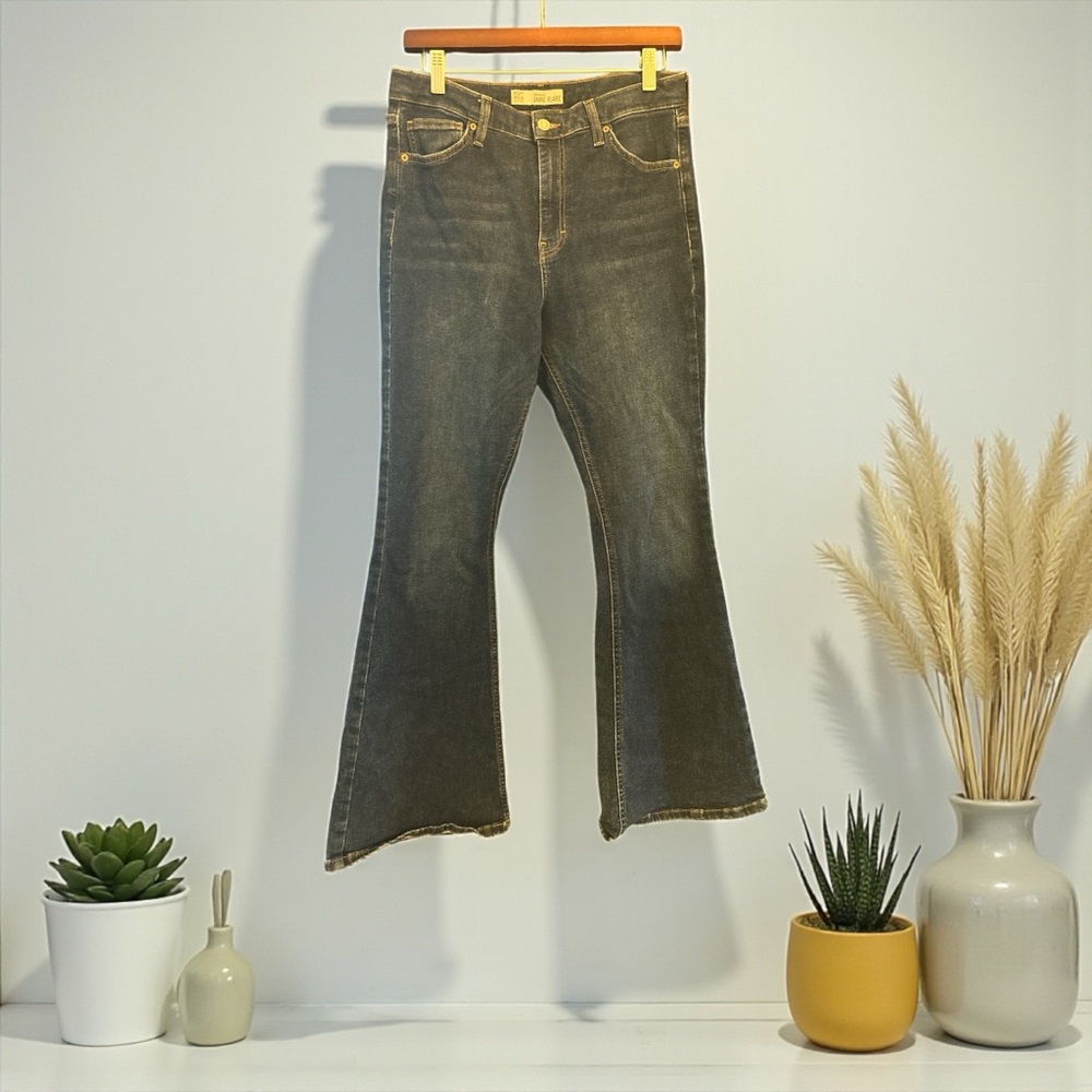 Classic Flare Jeans in Dark Blue